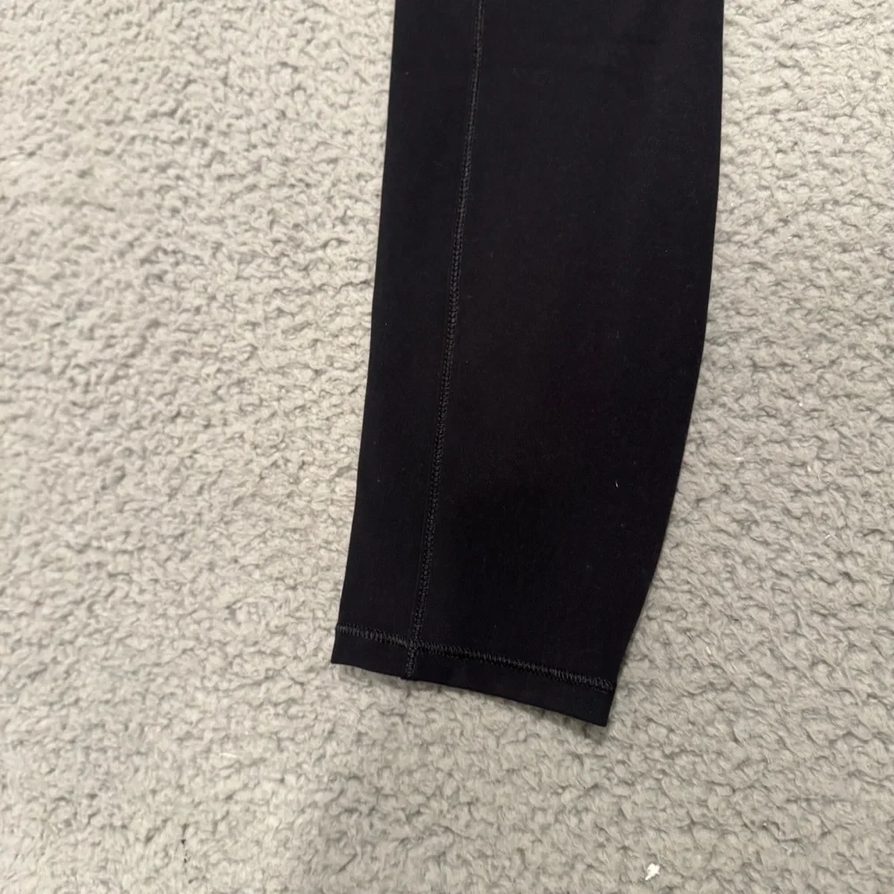 Vuori  Studio Pocket Legging Color Black Size XS VW466 - Picture 2 of 15